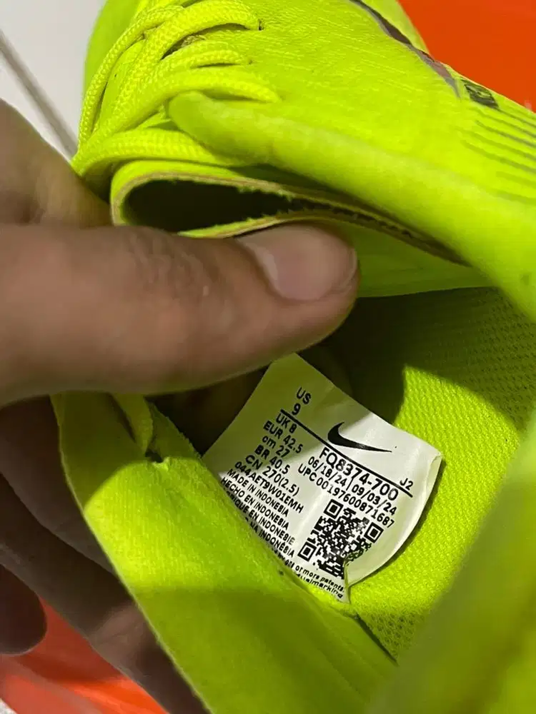 Sepatu bola nike zoom vapor 16