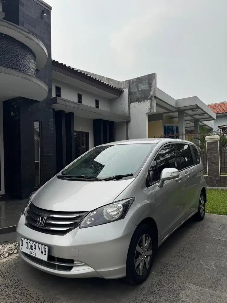 Honda Freed 2011 PSD terawat