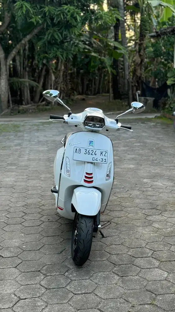 Vespa sprint 2022 plat AB bantul