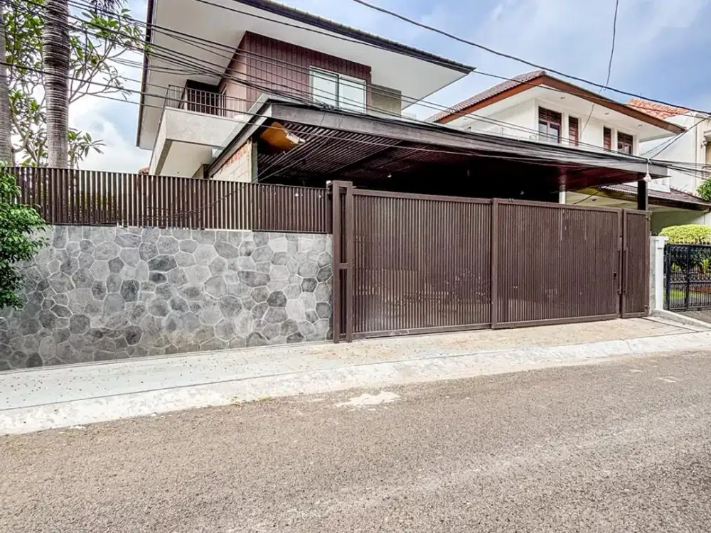 HOUSE FOR SALE  [PONDOK INDAH] JAKARTA SELATAN  RUMAH BARU, POSISI HOOK.