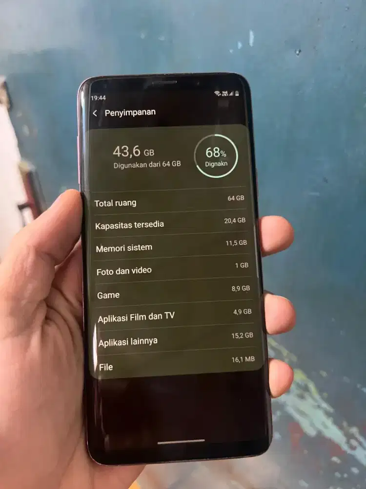 Iphone s9 plus 4/64gb