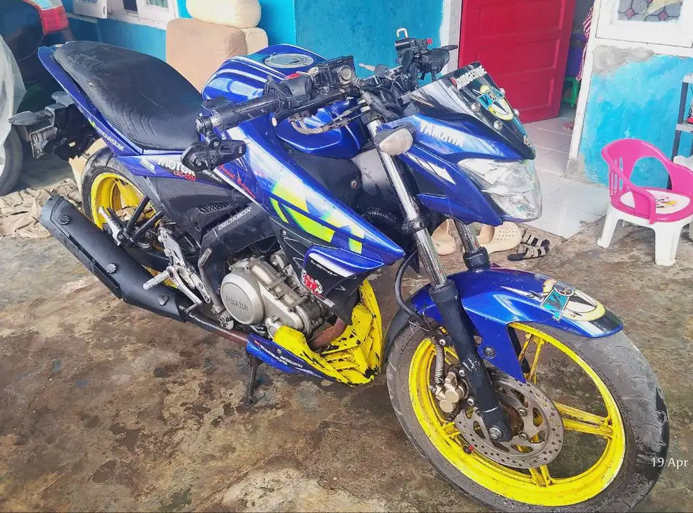 DI JUAL YAMAHA ALL NEW VIXION 2017 GRATIS HELM NHK S1 GP PRO