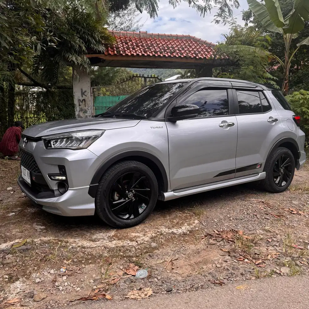 Toyota Raize 1.0 GR Sport Two Tone