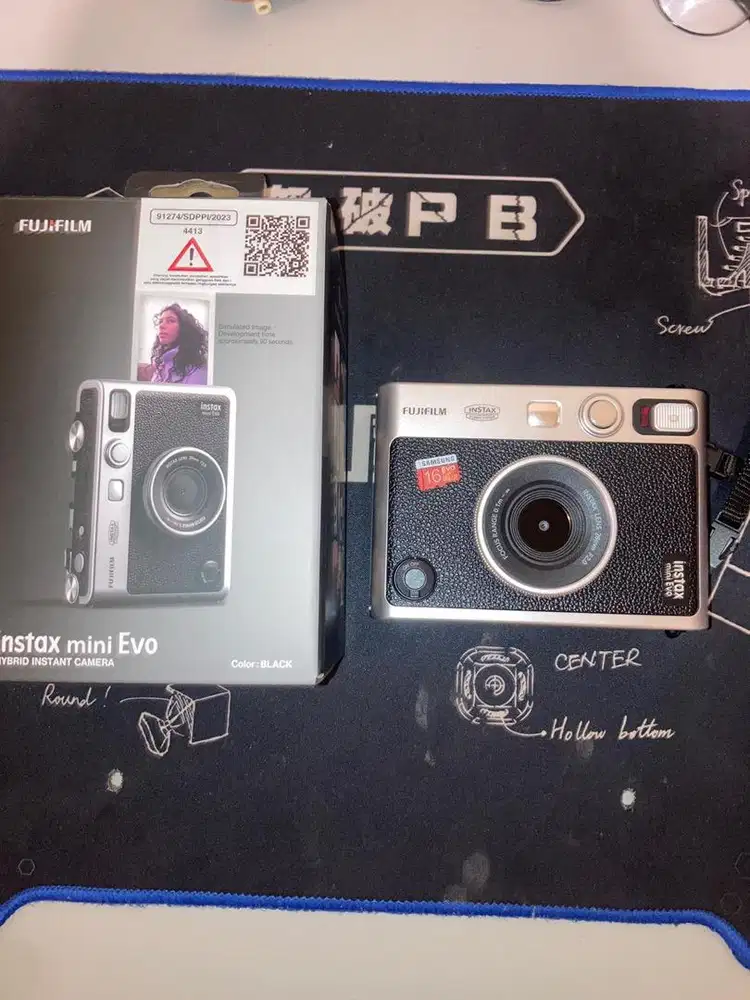 KAMERA FUJIFILM INSTAX MINI EVO | PAKET LENGKAP KONDISI MULUS!!