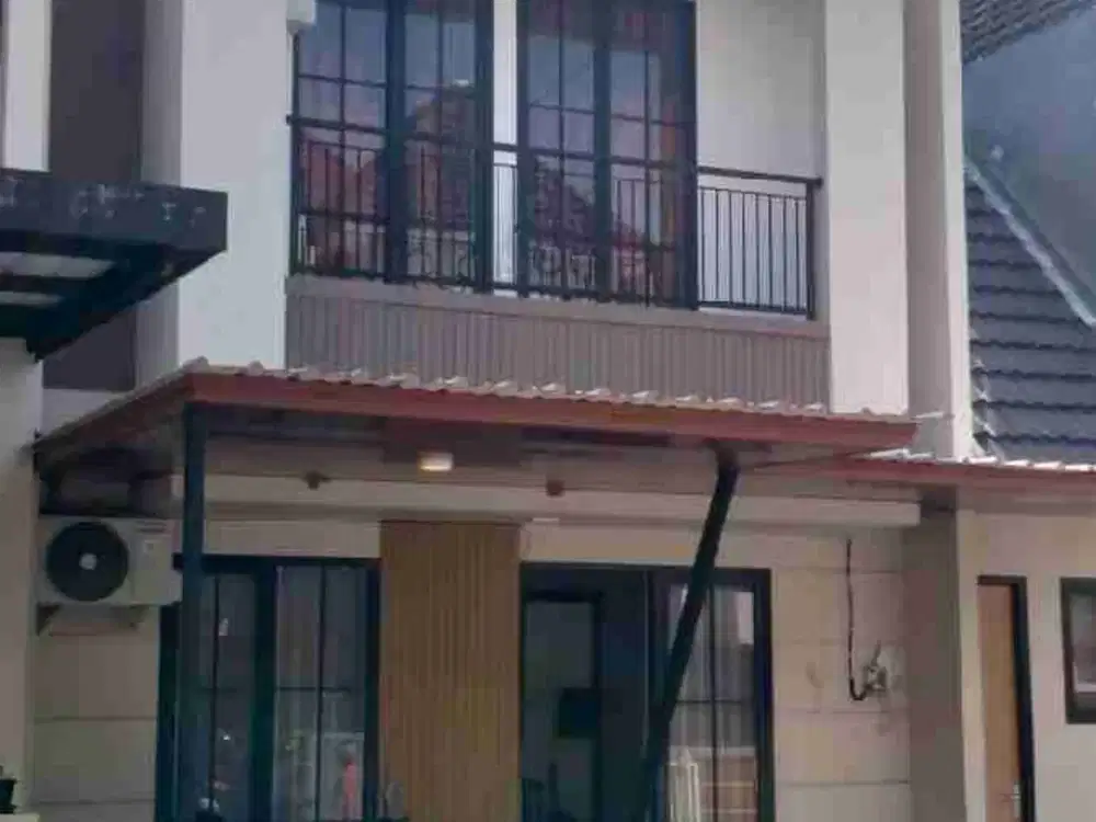 RUMAH 2 LANTAI SEMI FURNISHED DI BANYUMANIK