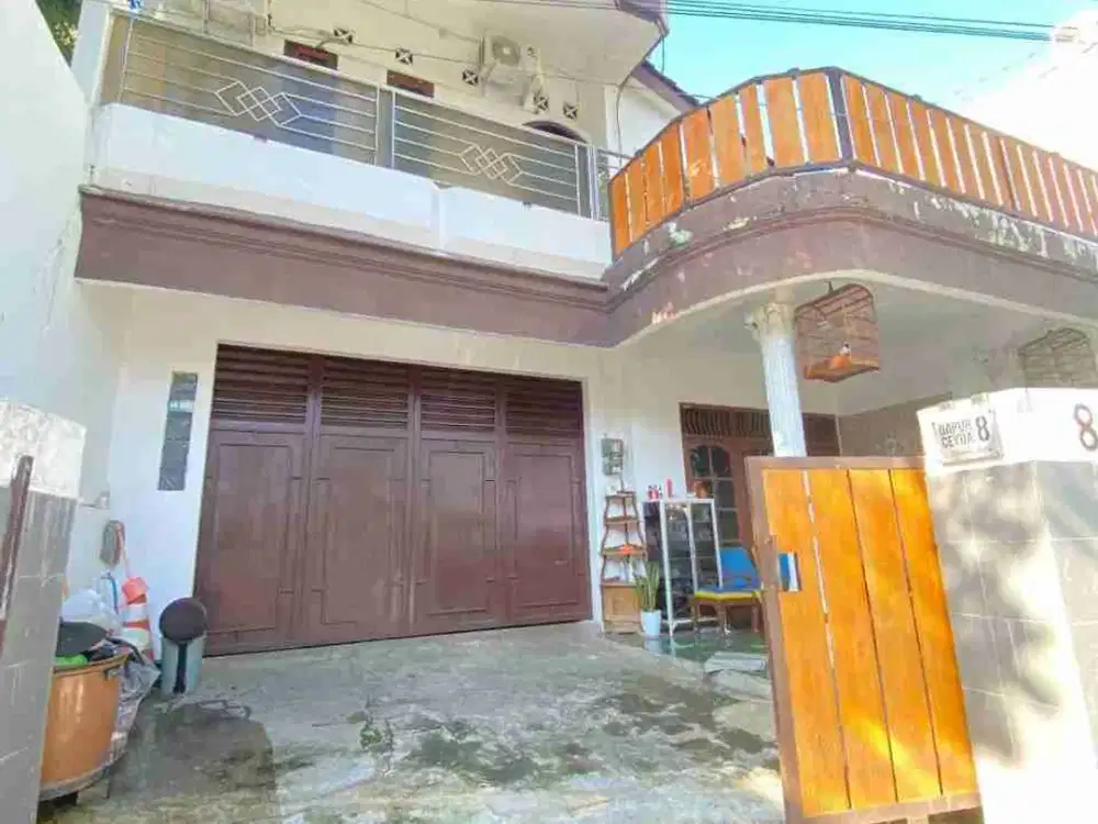 RUMAH DI TENGAH KOTA SEMARANG BEBAS BANJIR