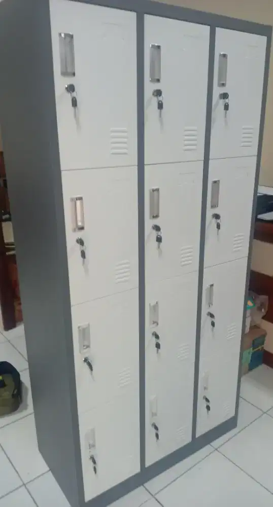 Lemari Besi 13 Pintu Baru Bebas Ongkir Pasang