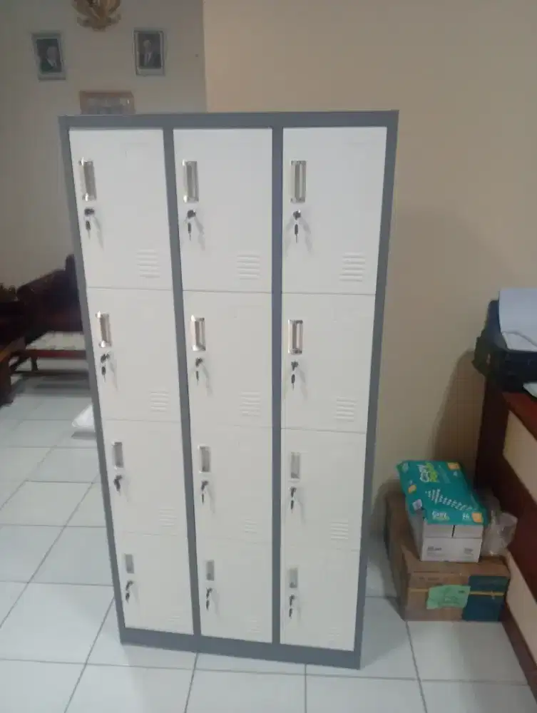 Lemari Besi 12 Pintu New Free Ongkir Pasang