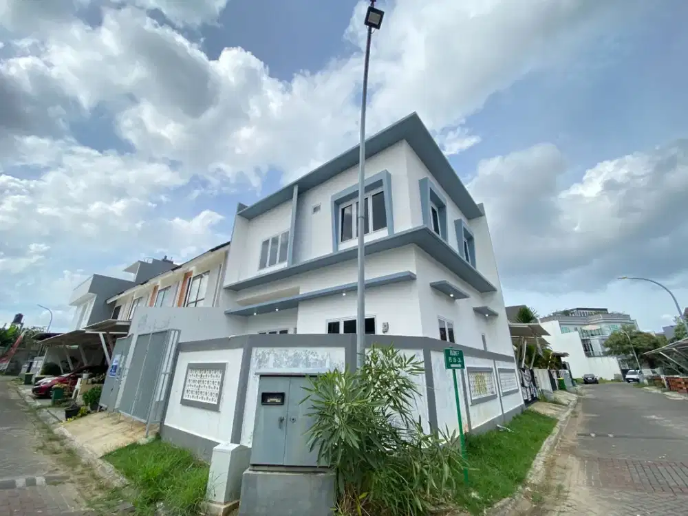 Disewa Rumah Hoek 2 Lantai Baru di Clematis Metland Puri