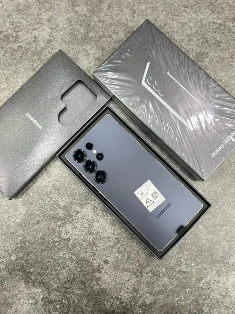 Samsung S25 ultra 12/1TB SEIN like new Fullset original