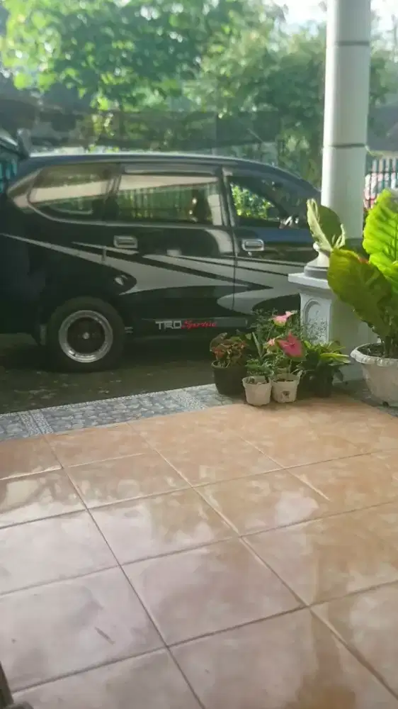 Di jual toyota avansa hitam