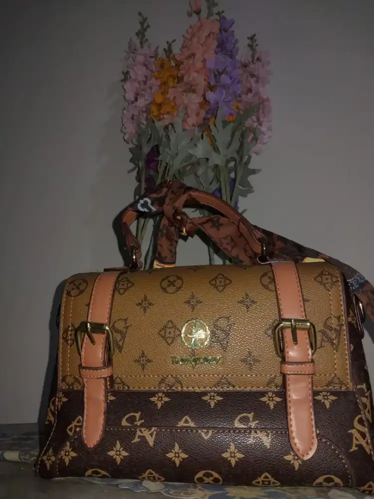 Tas Wanita Tali Panjang