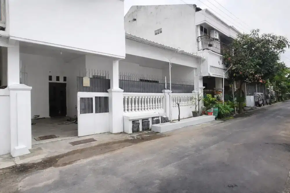 Disewakan Rumah Murah Atap Baru Plafon Baru