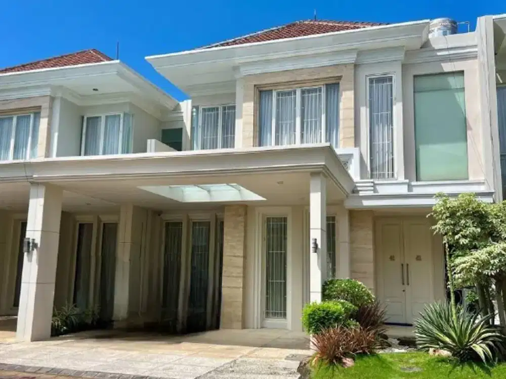 Rumah mewah full furnished di Pakuwon City cluster Grand Island
