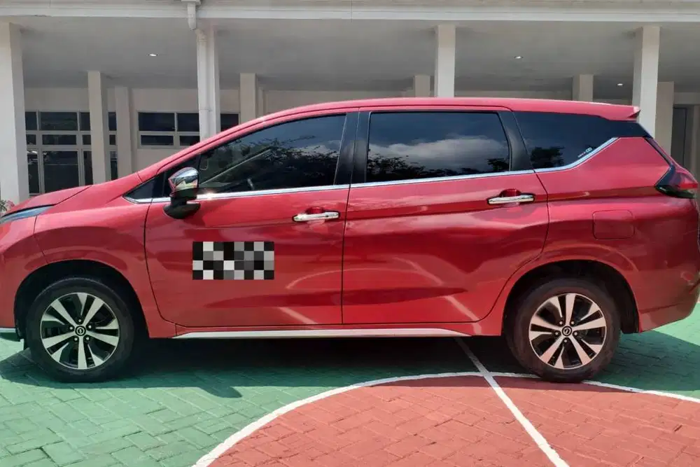 Nissan Livina VL AT 2019 Merah, Kondisi Istimewa, Siap Pakai