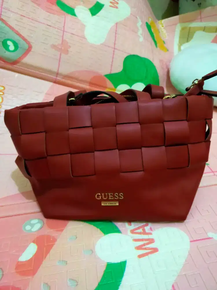 Guess dijamin original