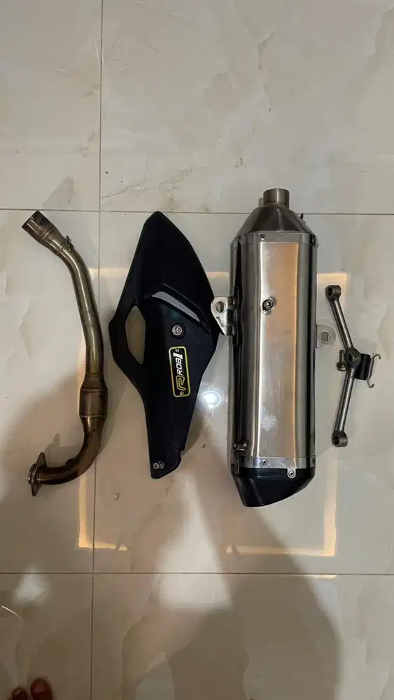 knalpot rob1 oval power boom untuk adv 160