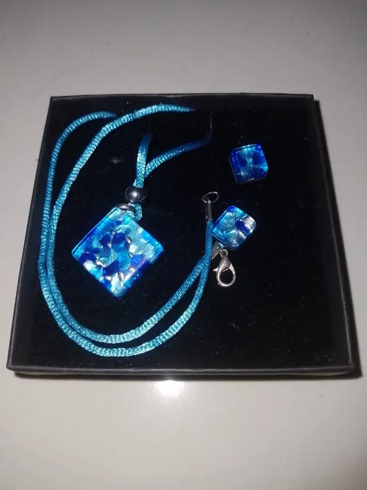 Dijual Perhiasan Murano Glass