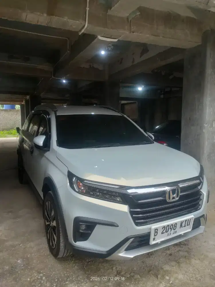 BR-V prestige matic 2023