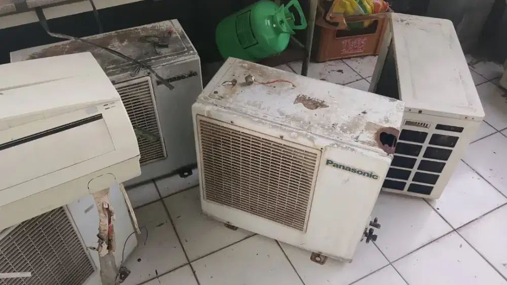 Terima AC bekas atau rusak