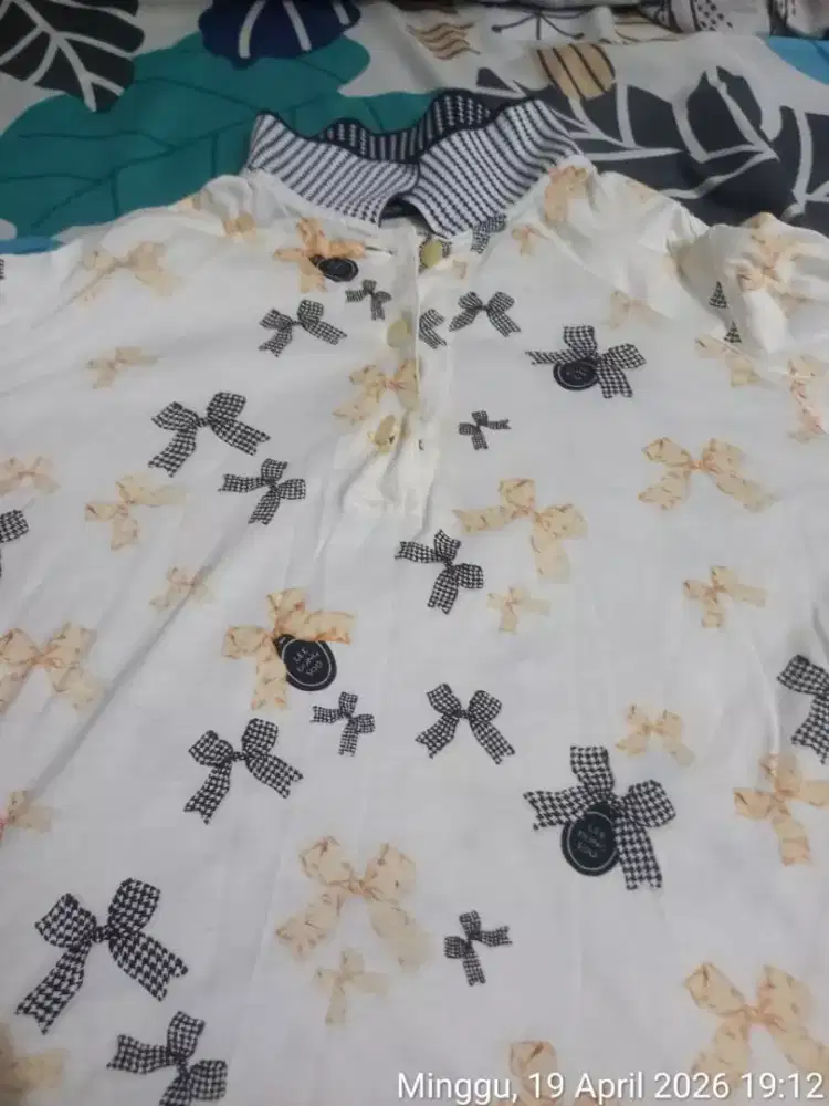 Baju golf size M made in korea ada 2