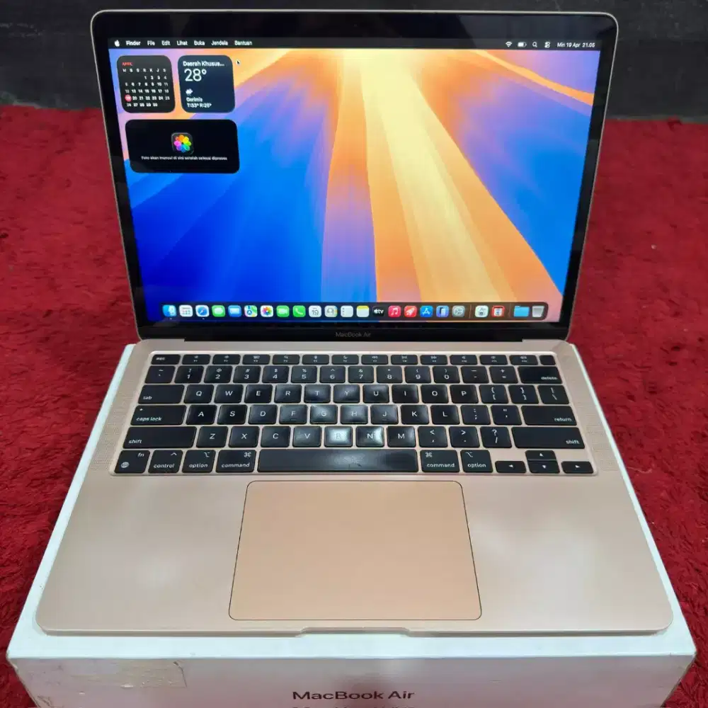 Macbook air m1 2020 rose gold ram 8gb ssd 256gb fullset bisa cod