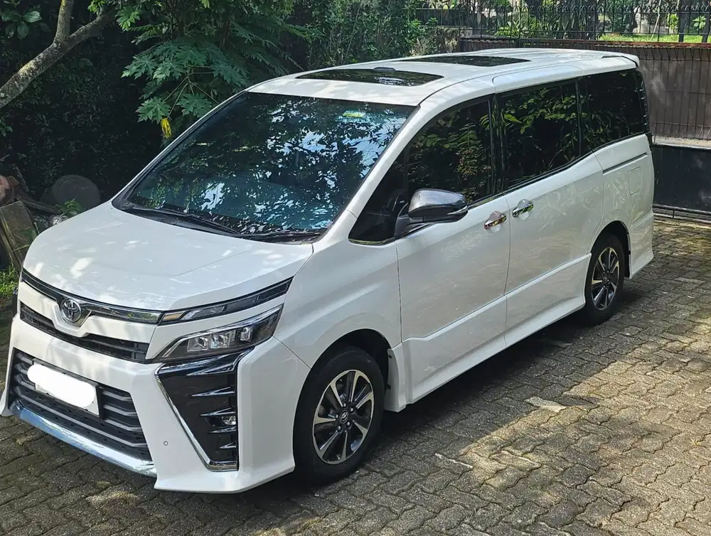 Toyota Voxy 2018 Bensin