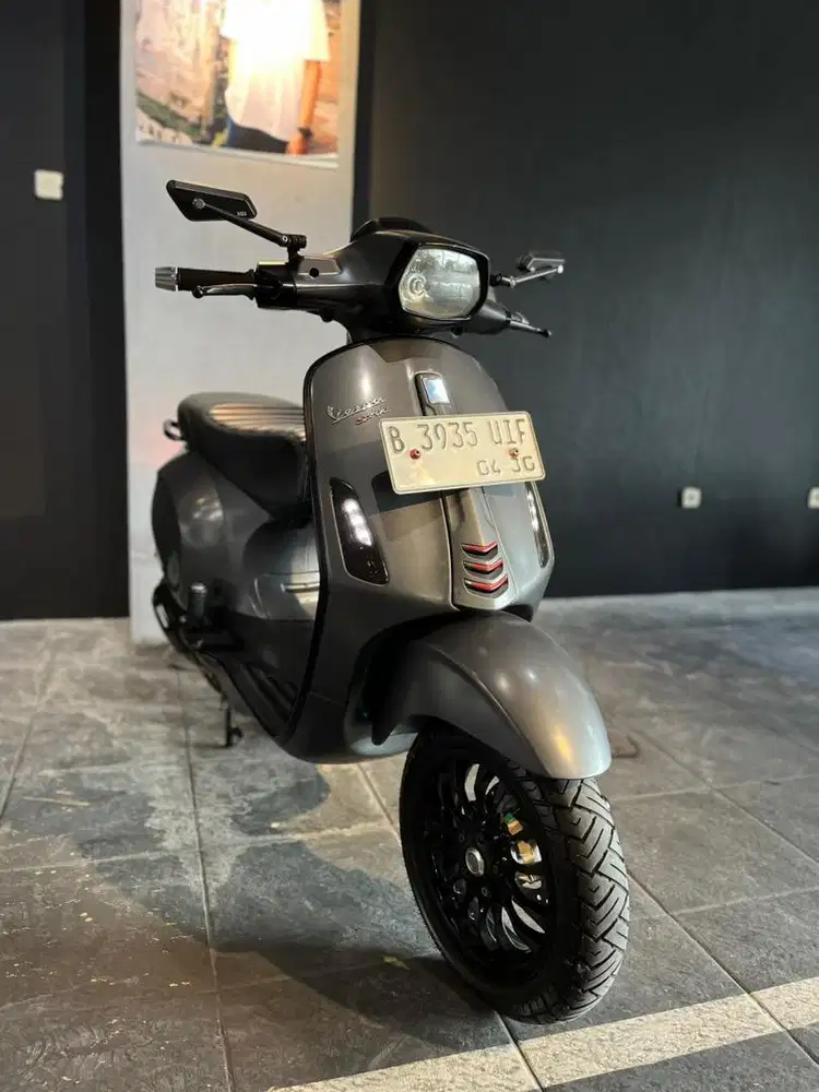 PIAGIO VESPA MATIC SPRINT 150 3VIE TAHUN 2015