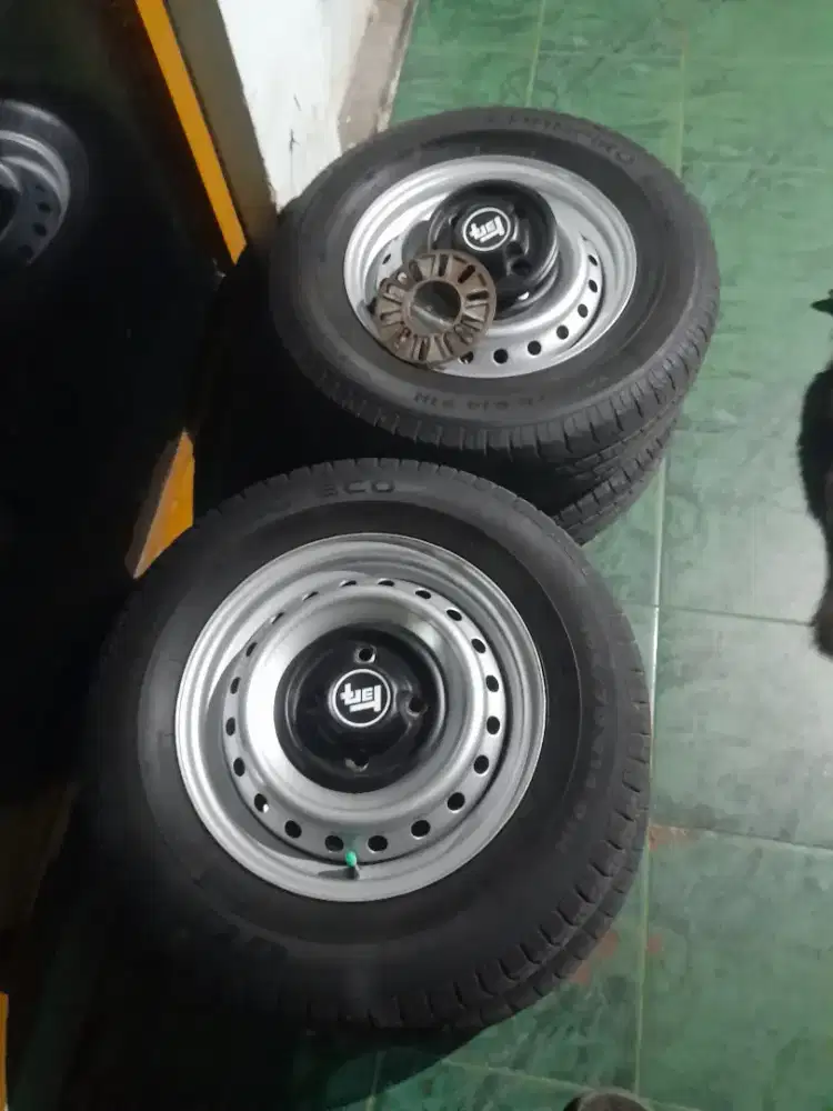 Jual cepat ban + velg + dob