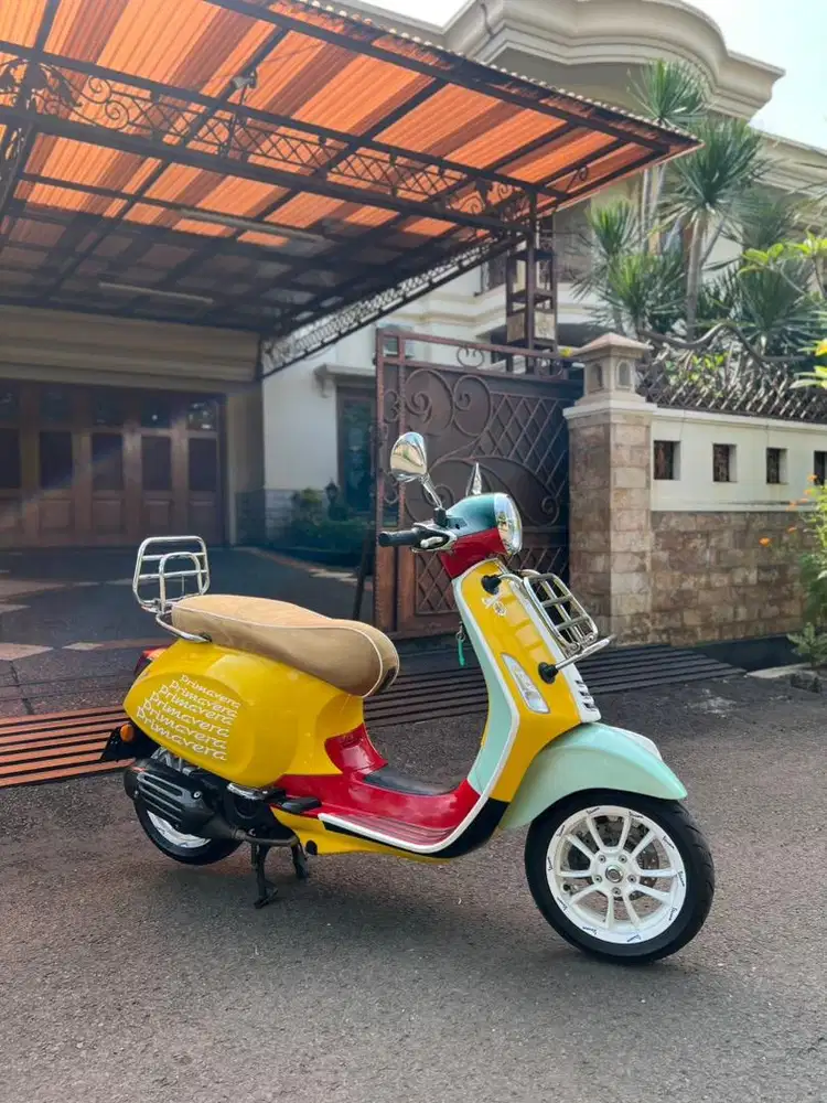 VESPA PRIMAVERA 2021
