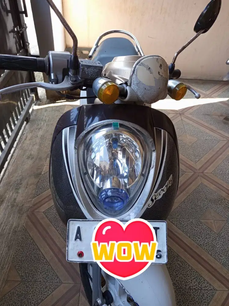 Dijual Honda Scoopy Tahun 2011 warna Putih
