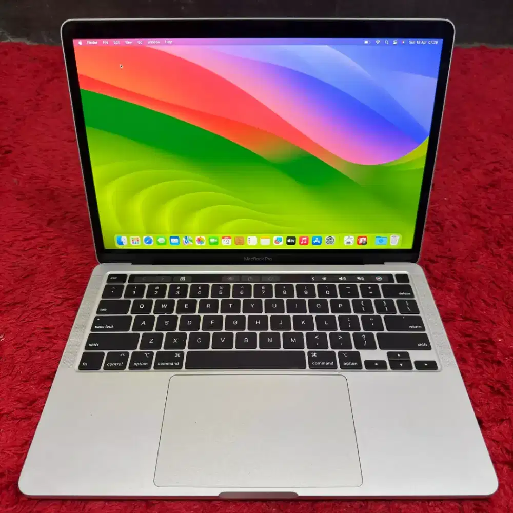 Macbook pro 2020 touchbar i5 ram 8gb ssd 512gb siap pakai bisa cos