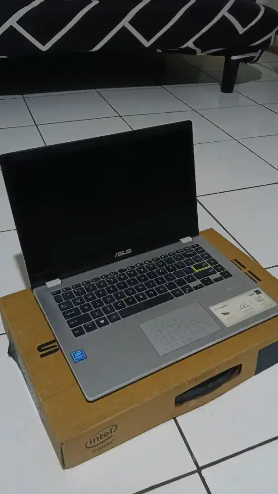 LAPTOP ASUS E4010M