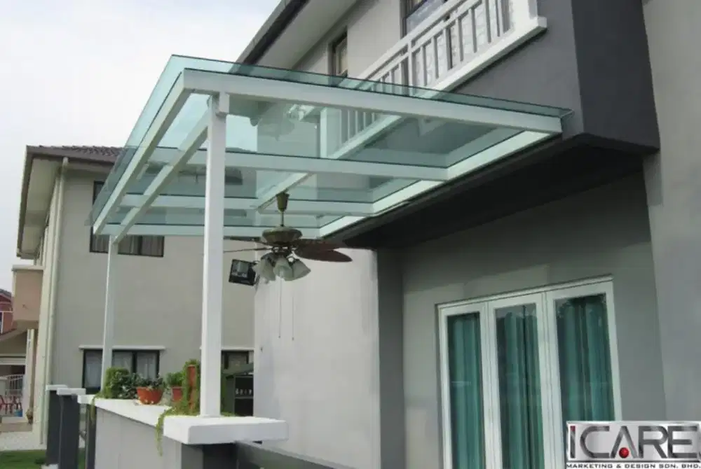 Kanopi kaca/rangka hollow galvanis