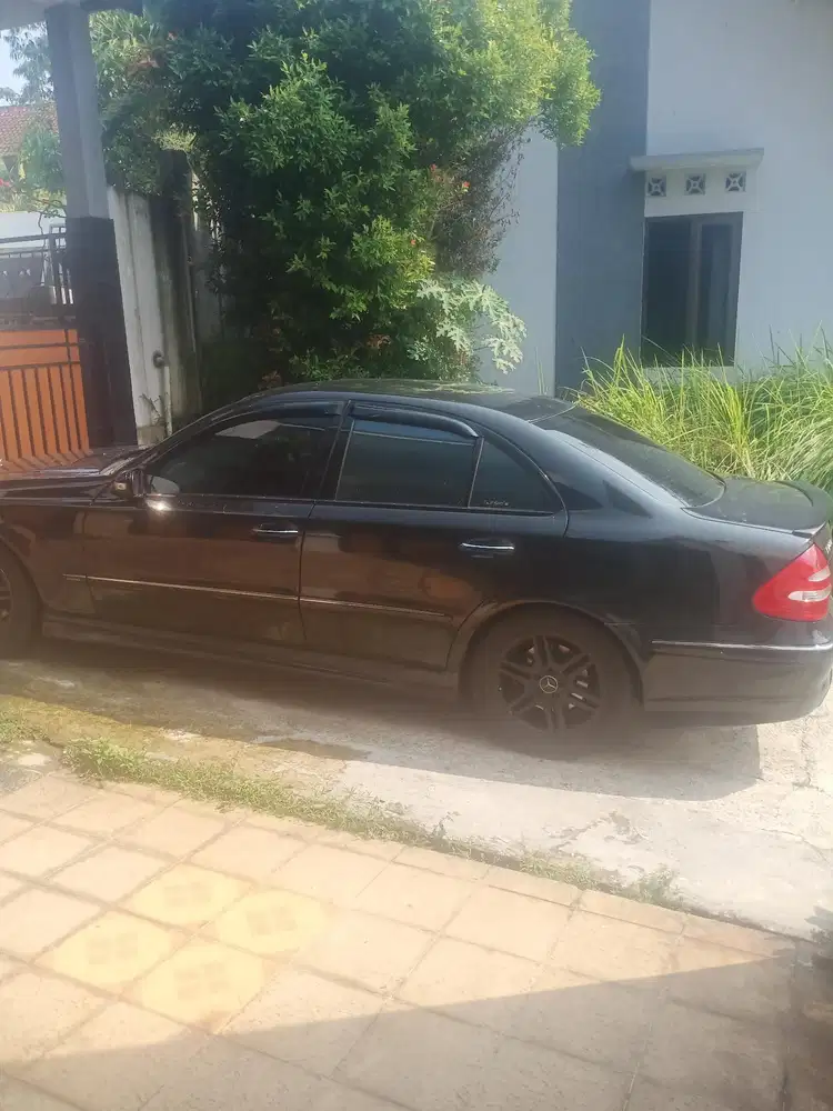 Mercedes-Benz E280 2007 Bensin
