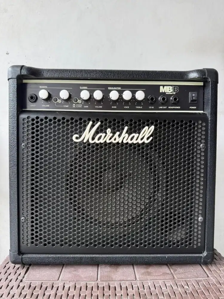 Amplifier Marshall MB 15