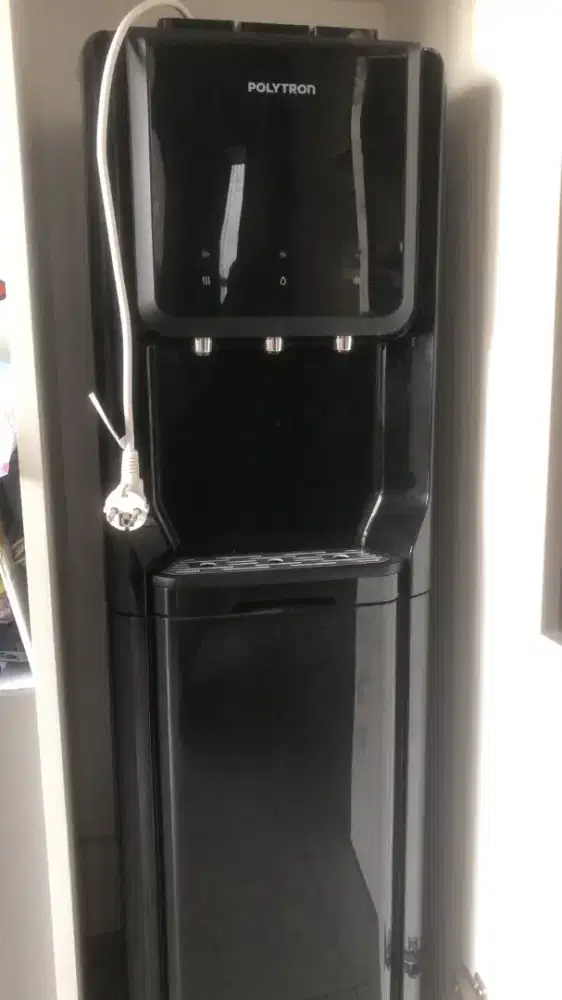 Dispenser panasonic air Hot and cool.taruh galon dibawah