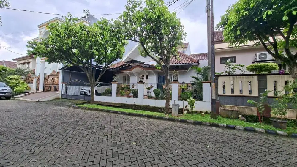 Jual Ruman (siap pakai) SHM Kemang Pratrama  Harga 1,9 M (nego)