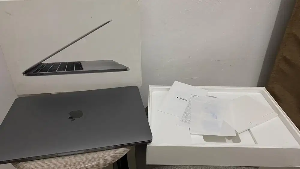 Macbook Pro Retina mulus no minus