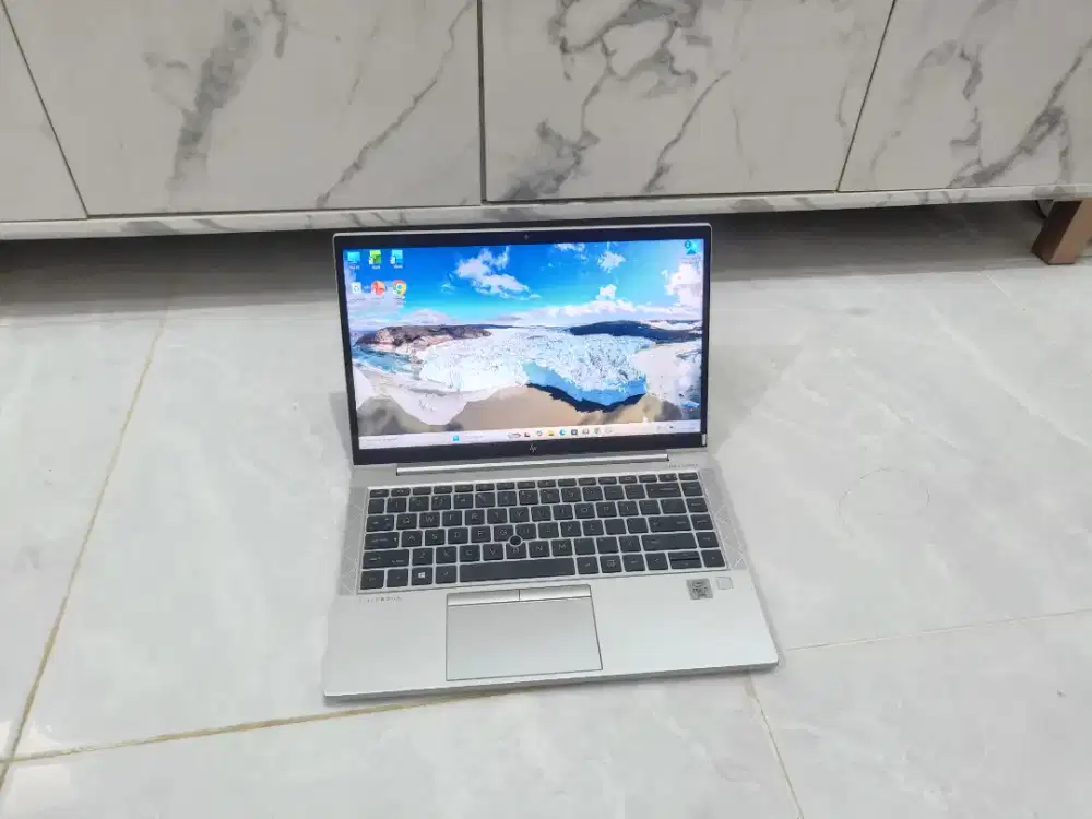 Laptop HP Elitebook core i7 gen 10 ram 16GB ssd 256GB kondisi like new