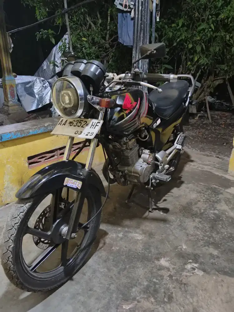 Honda megapro primus