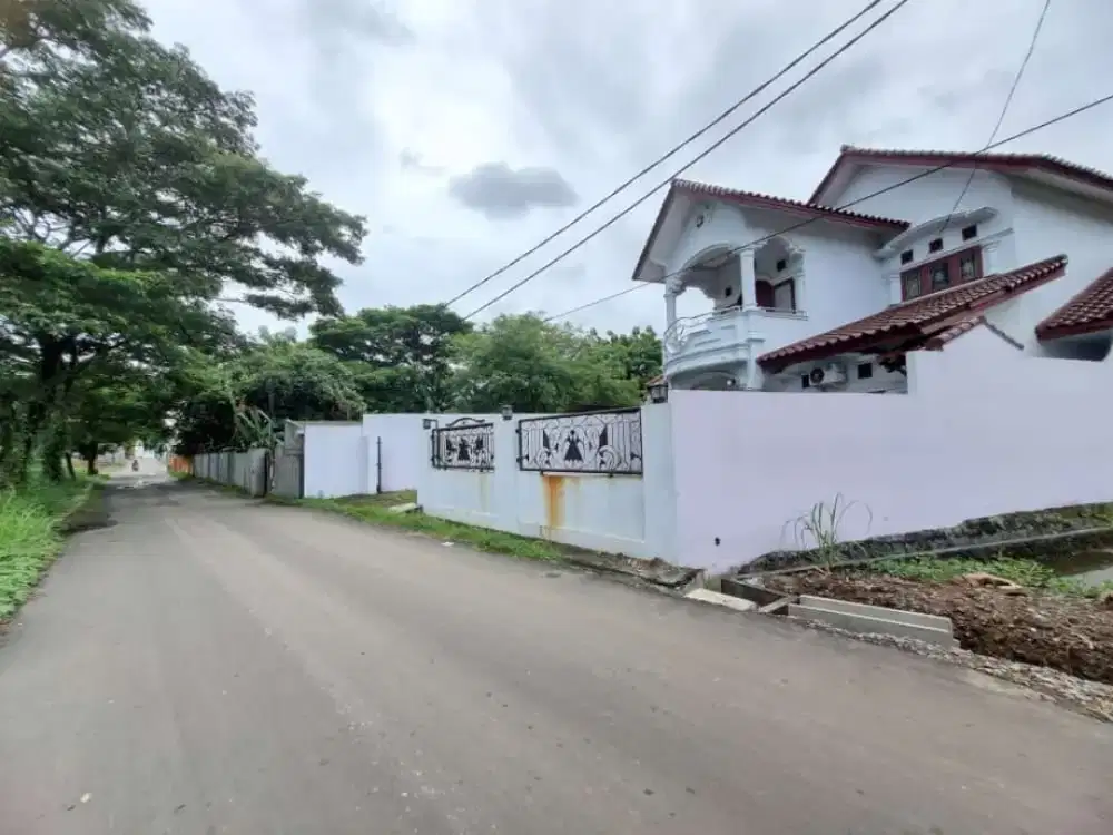 Rumah  Dekat pintu tol serang barat