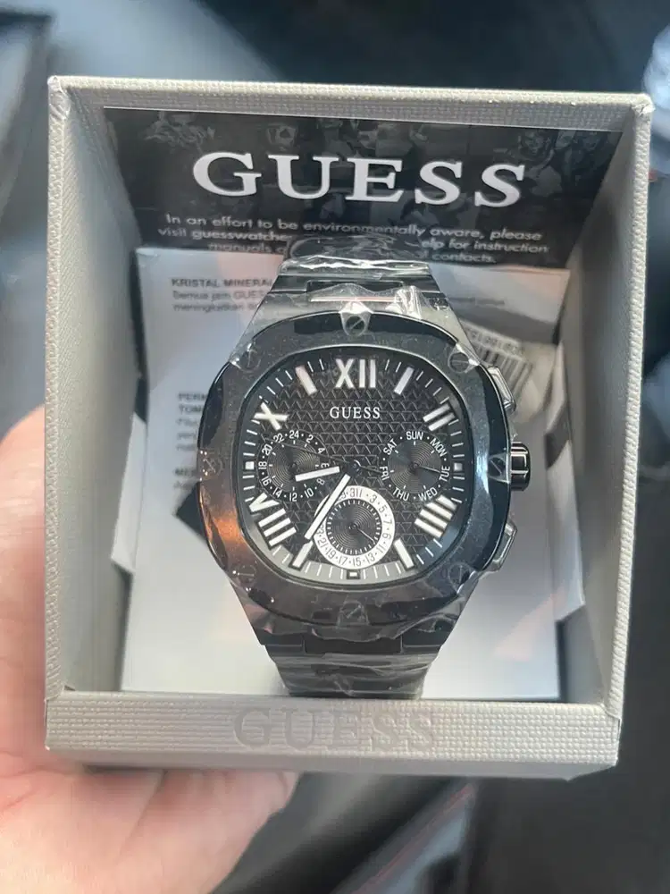 Jual jam tangan guess, baru, belum pernah dipakai sama sekali