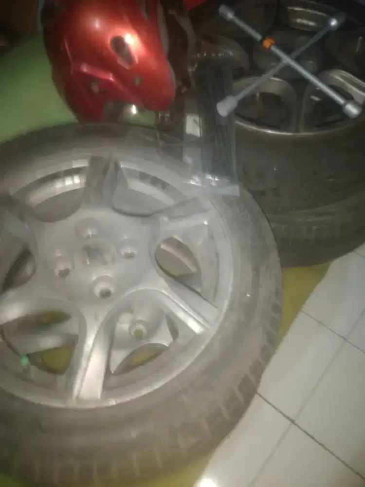 Velg datsun ori r15 ban 2023