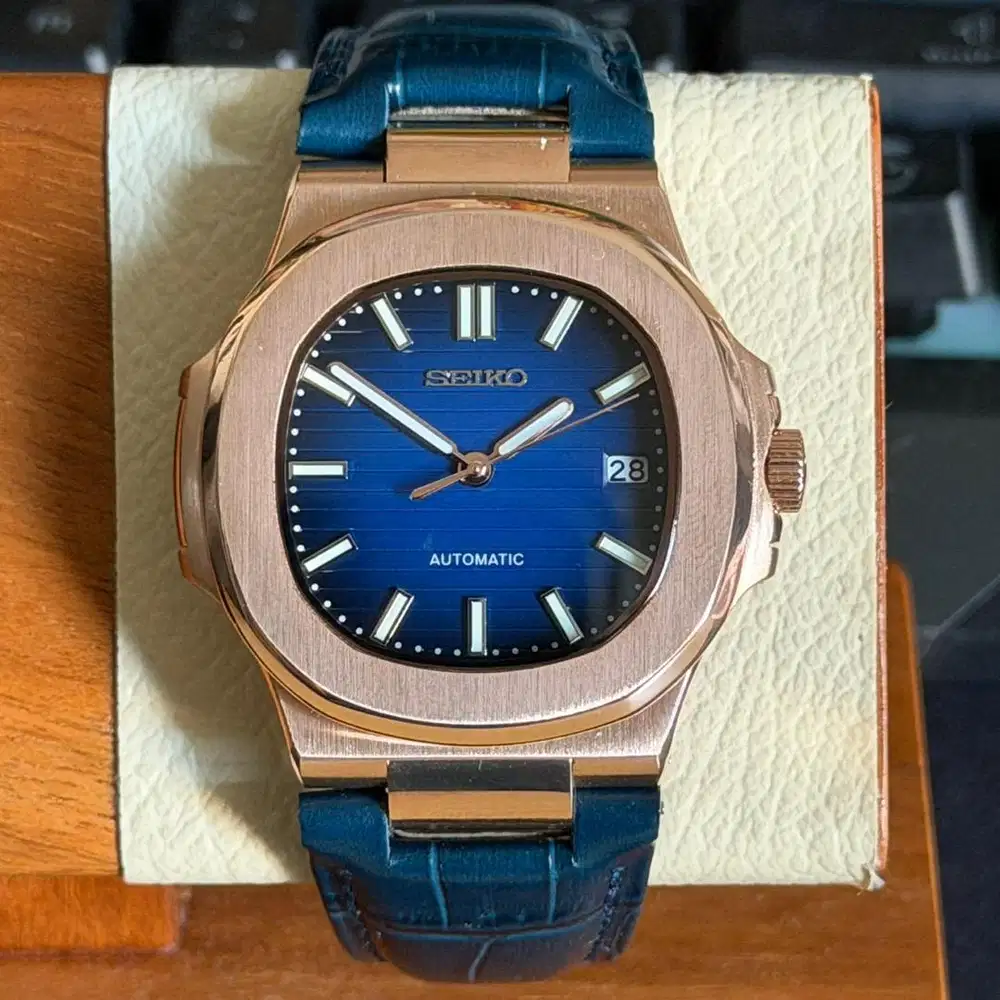 Seiko Nautilus Blue Rosegold With Leather Strap NH35 Automatic