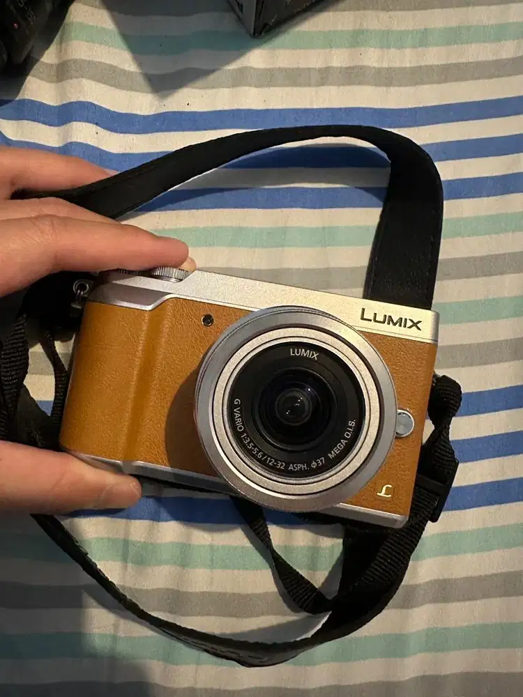 Kamera Mirorless Panasonic Lumix GX85K