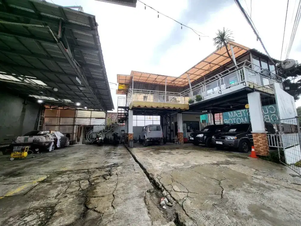 MURAH !!! Luas 210 ex car wash di jalan raya Pemda disewakan