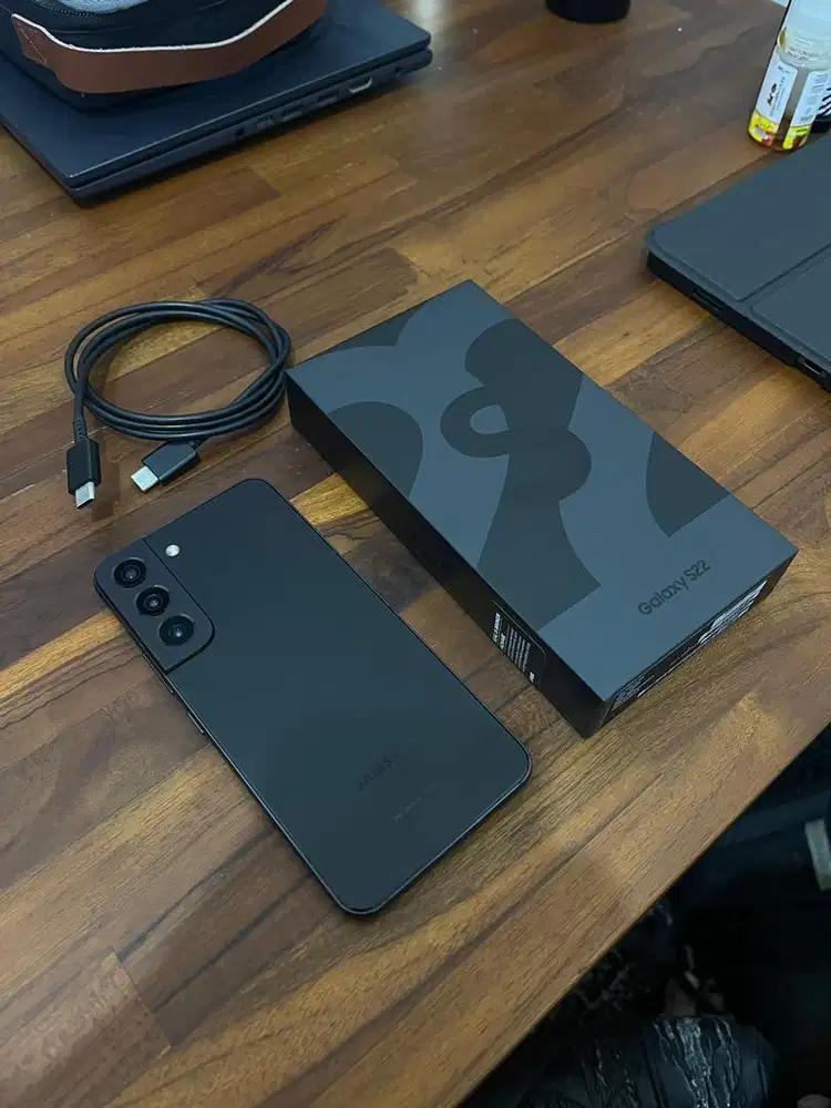 Samsung S22 5g 8/128 Resmi Indonesia