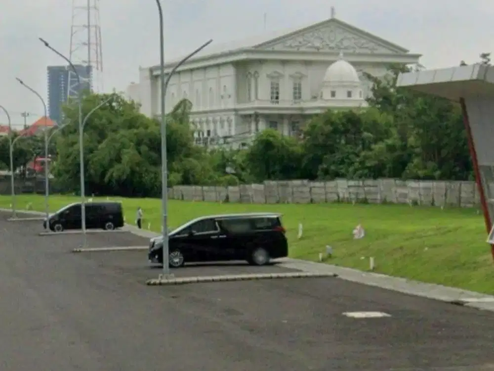 Pakuwon Square depan Pakuwon Mall