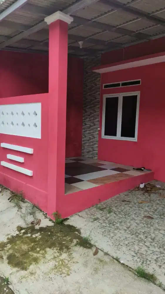 Disewakan rumah di perumahan pesona grand karawang 2